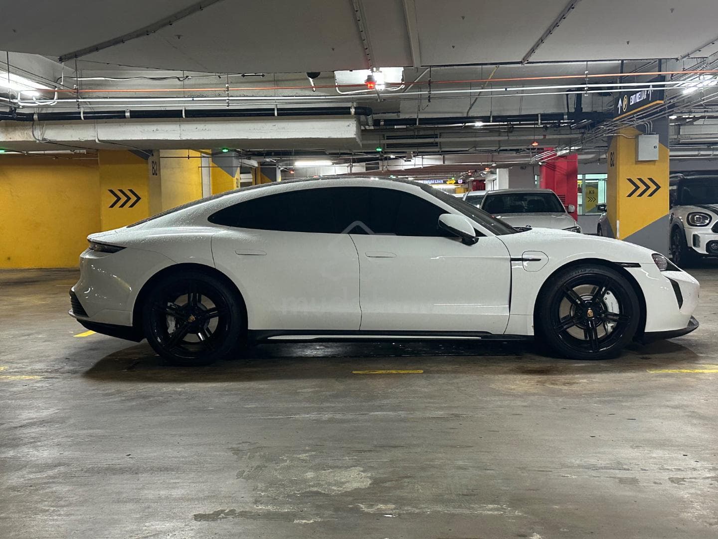 2021 Porsche Taycan Taycan 4S — photo 2