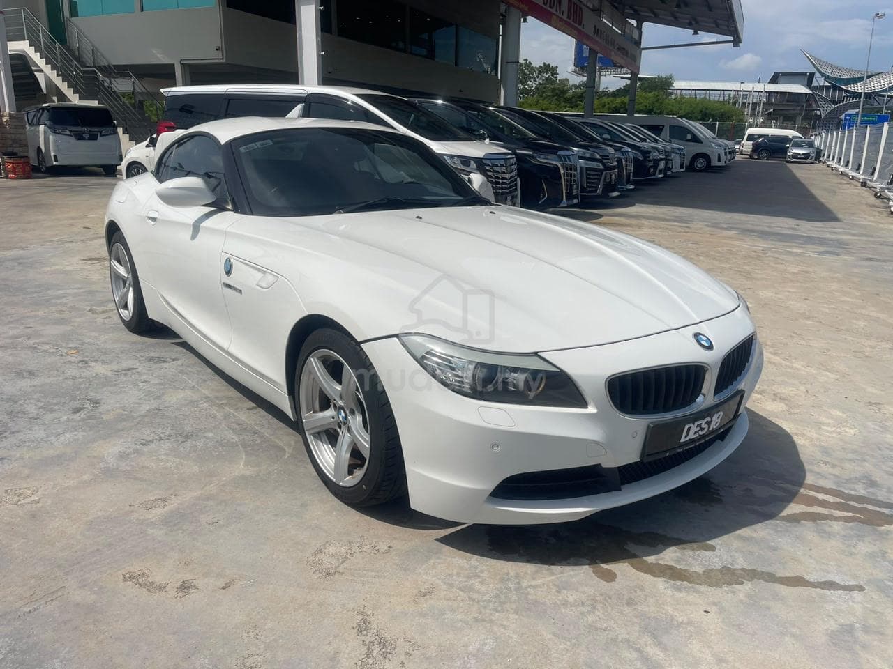 2010 BMW Z4 sDrive23i — photo 2