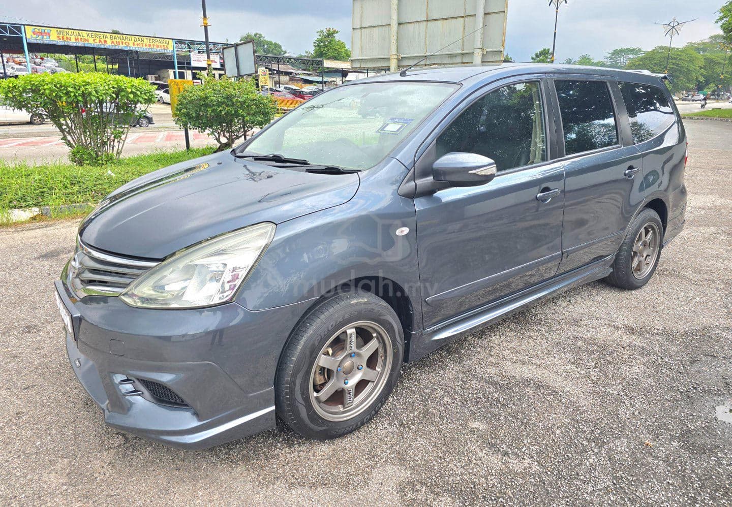 2015 Nissan Grand Livina Comfort — foto 13
