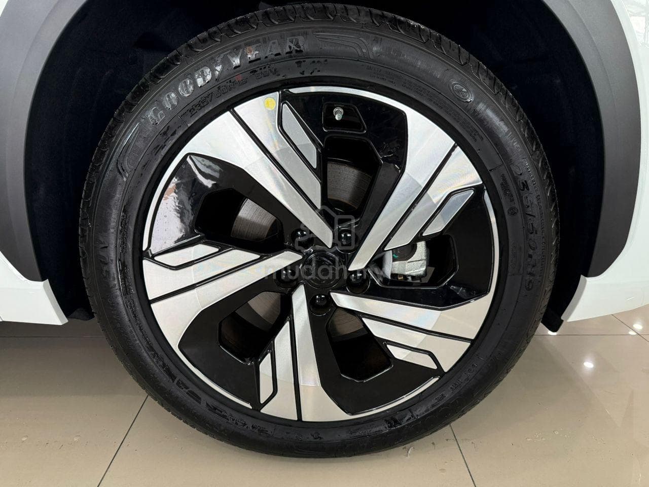 2026 Proton Emas 7 Premium — photo 10