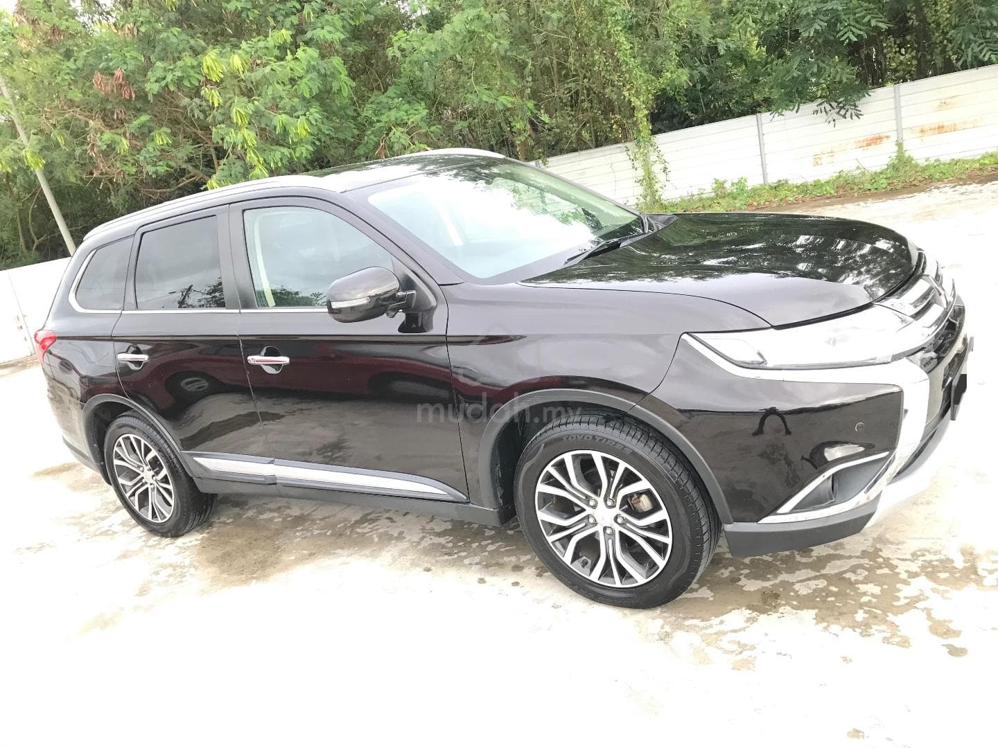 2019 Mitsubishi Outlander 2.0 AWD — photo 2