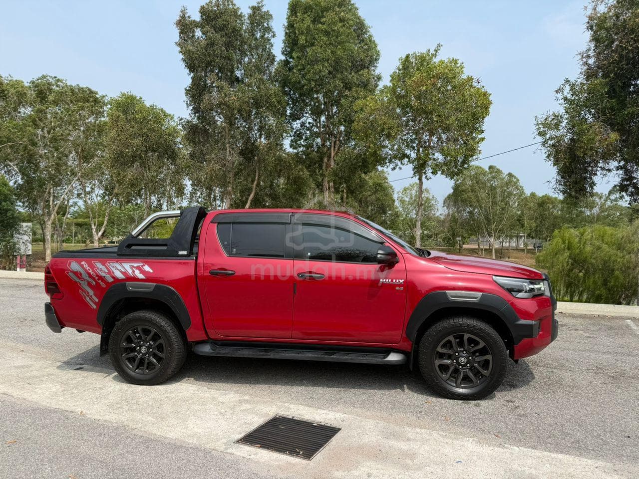 2021 Toyota Hilux Rogue — foto 11