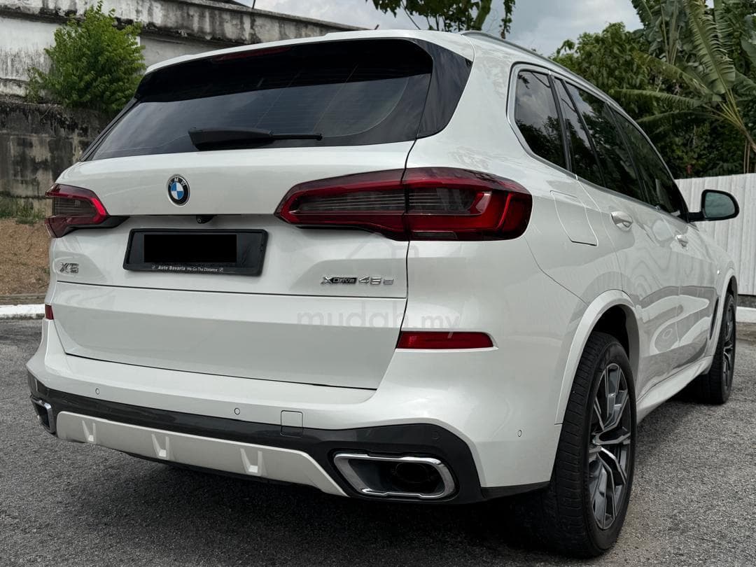 2021 BMW X5 xDrive45e M Sport — foto 2