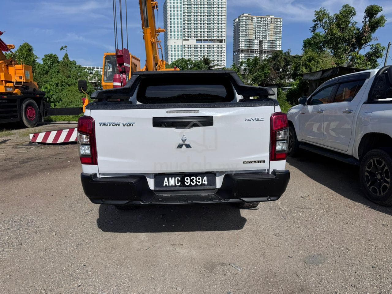 2021 Mitsubishi Triton VGT Athlete — photo 2