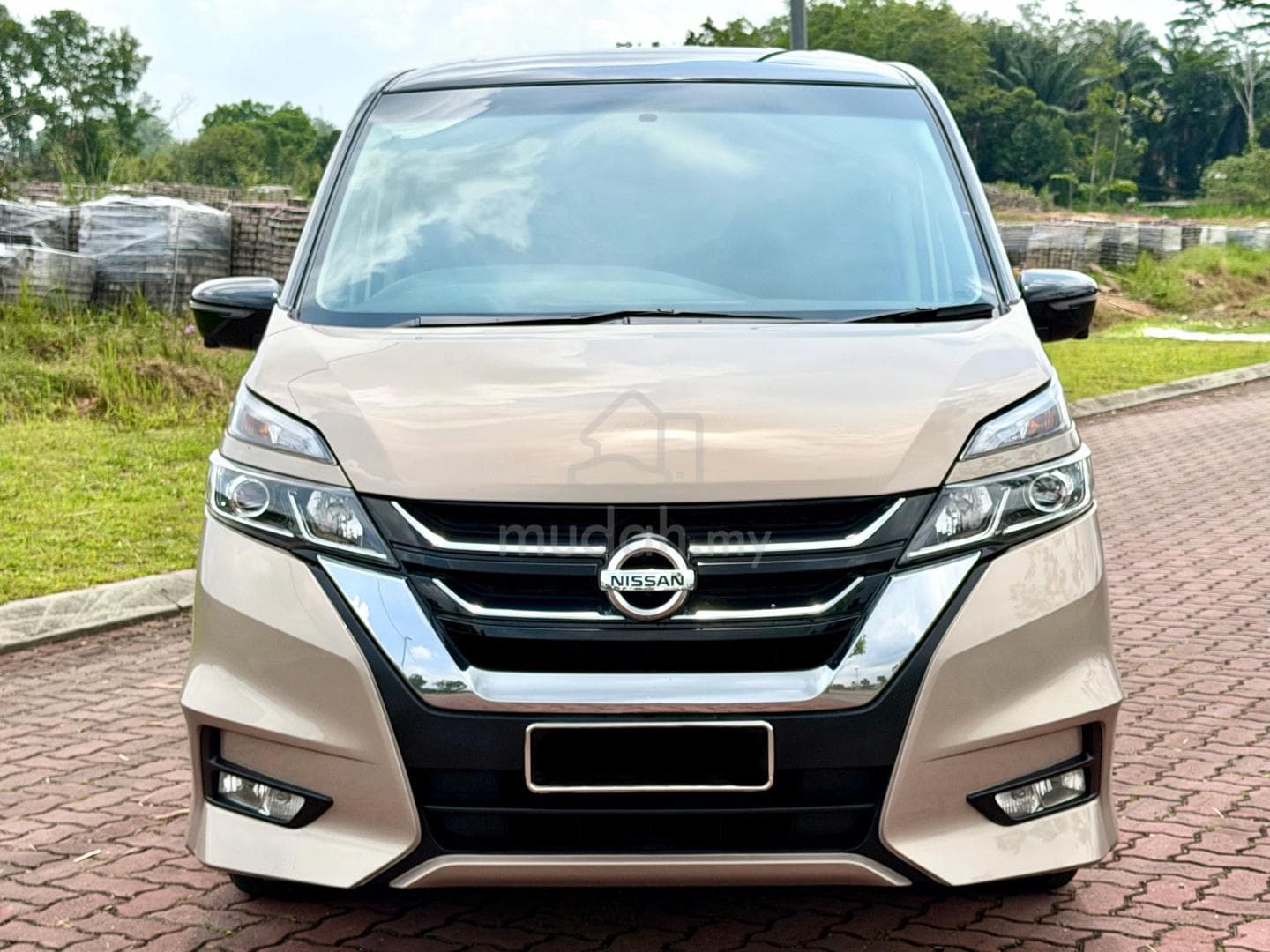 2020 Nissan Serena Highway Star Premium J Impul — photo 2