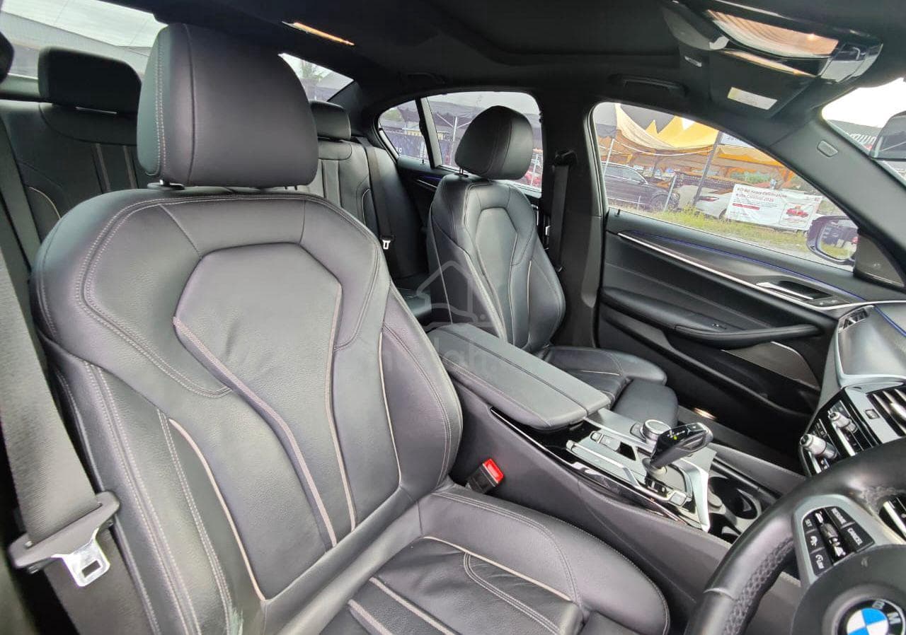 2022 BMW 530i M Sport — foto 7
