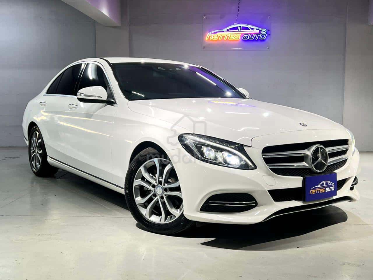 2016 Mercedes-Benz C200 Avantgarde