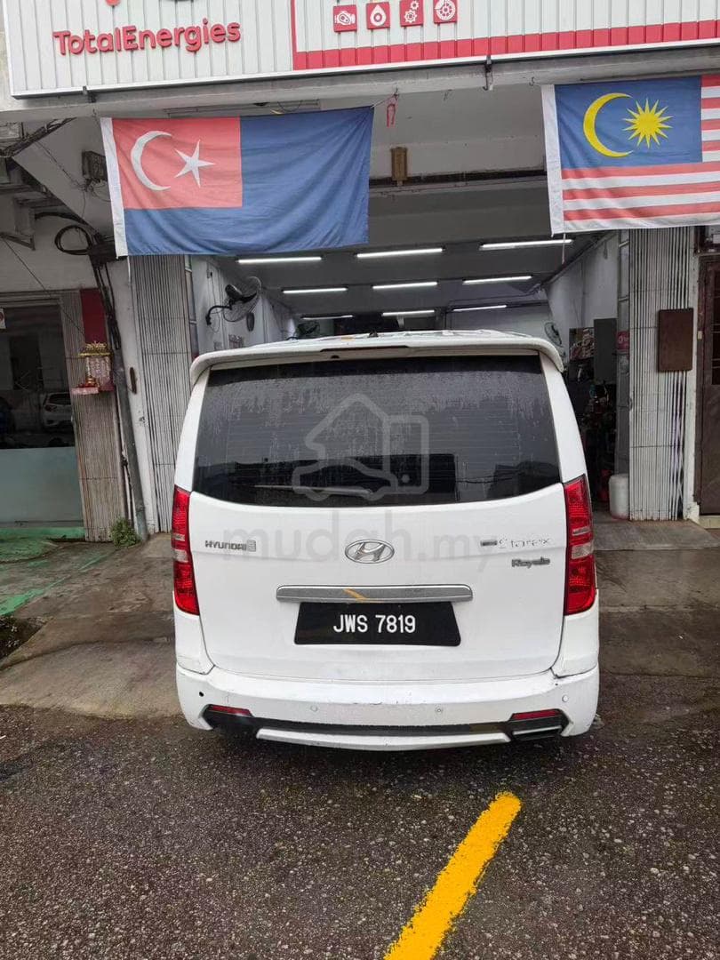 2016 Hyundai Grand Starex Royale — photo 2